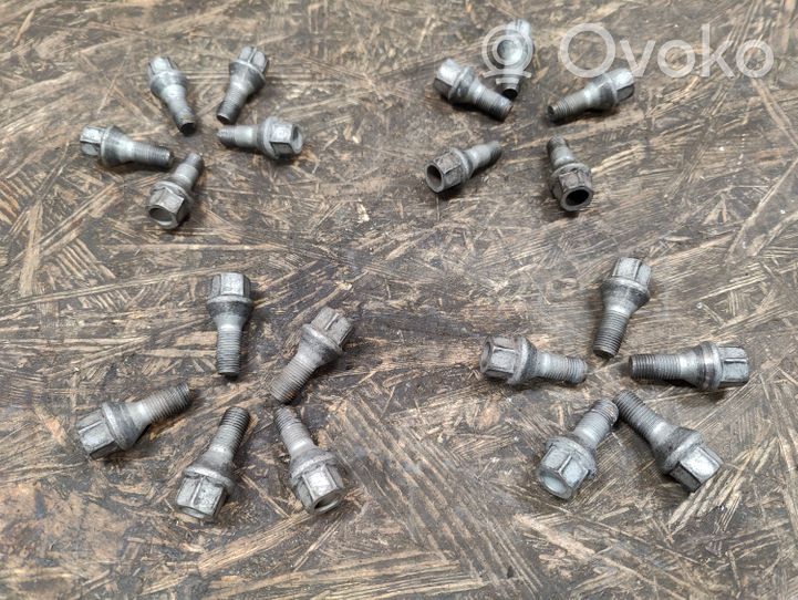 Fiat 500X Nuts/bolts 