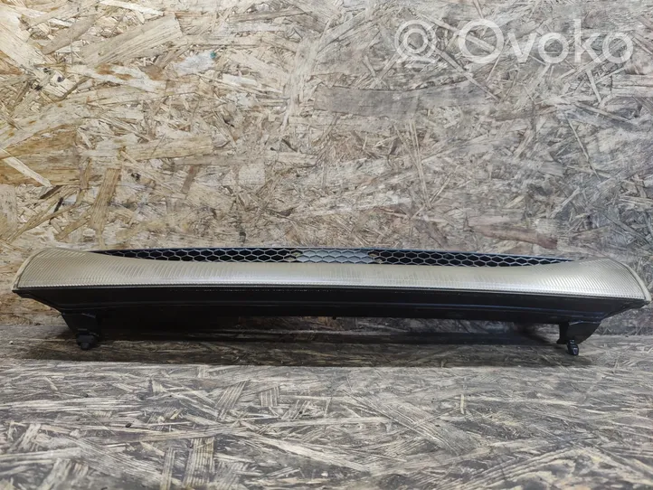 Subaru SVX Maskownica / Grill / Atrapa górna chłodnicy 42420516