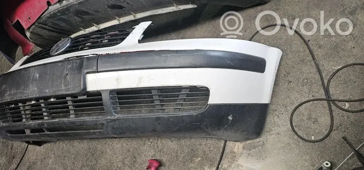 Volkswagen PASSAT Front bumper 