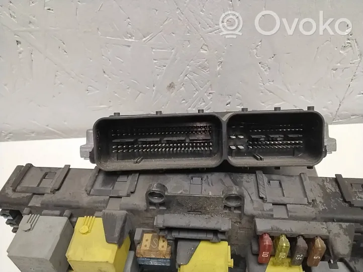 Mercedes-Benz Vito Viano W639 Aizdedzes ECU komplekts A6511501879