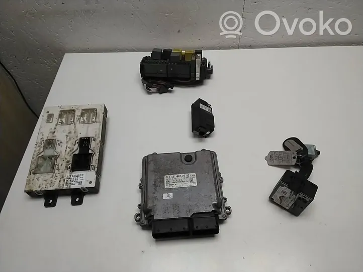 Mercedes-Benz Vito Viano W447 Kit centralina motore ECU e serratura A6519002803