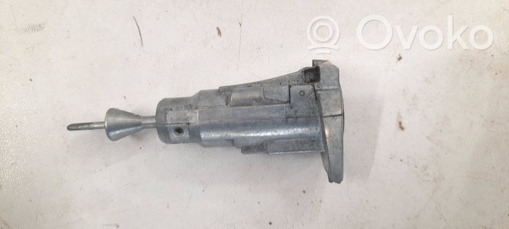 Volkswagen Golf VII Front door lock (next to the handle) 5G0837167