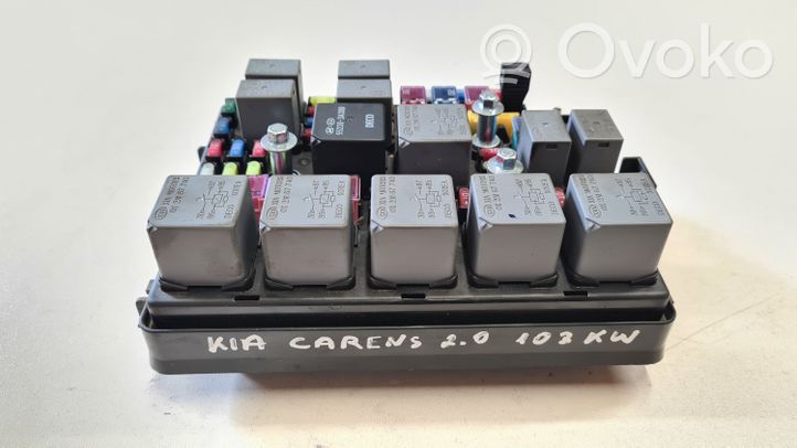 KIA Carens I Module de fusibles 05511N