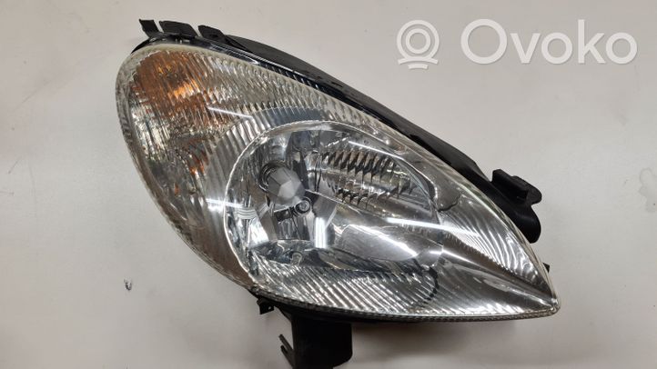 Citroen Xsara Picasso Phare frontale 52115212