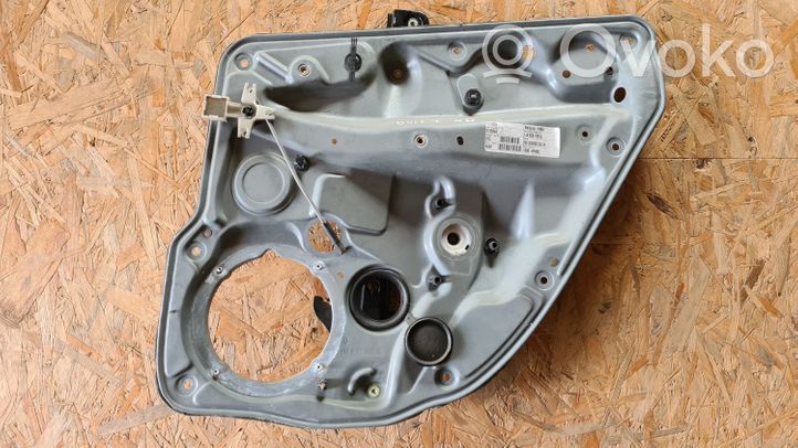 Volkswagen Golf IV Mechanizm podnoszenia szyby tylnej bez silnika 1J4839730G