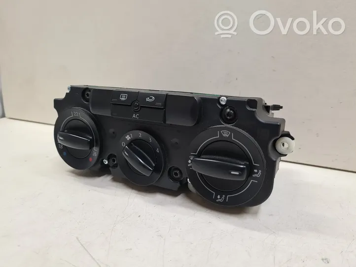 Volkswagen Golf V Panel klimatyzacji 1K1820045B