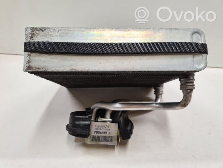 Volkswagen Touran I Air conditioning (A/C) radiator (interior) F666902ZC