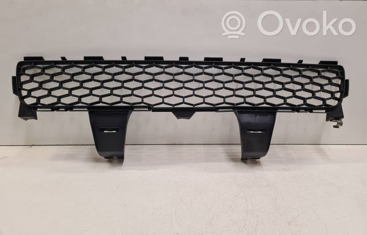 Toyota Corolla Verso AR10 Front bumper lower grill 531120F030