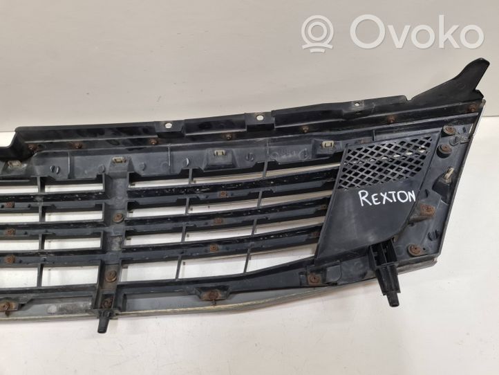 SsangYong Rexton Maskownica / Grill / Atrapa górna chłodnicy 7946308000