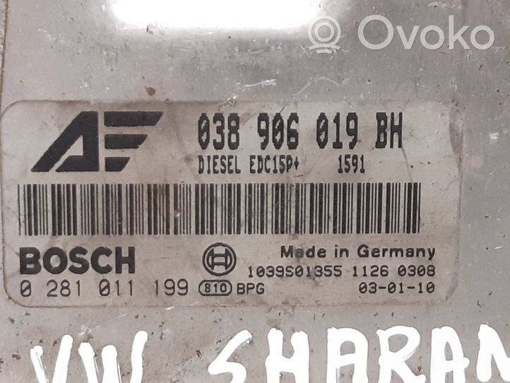 Volkswagen Sharan Calculateur moteur ECU 038906019