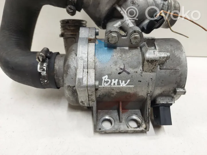 BMW 6 E63 E64 Kühlwasserpumpe Wasserpumpe 70285120