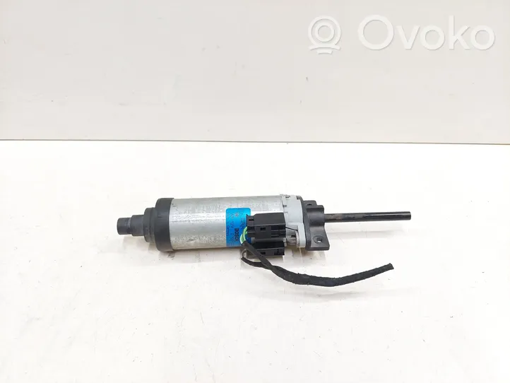 BMW X5 E70 Seat adjustment motor 0130002613