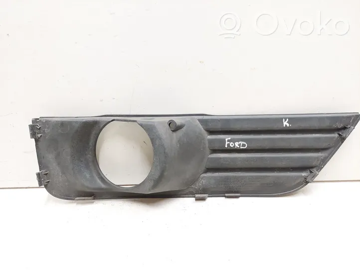 Ford Focus Verkleidung Nebelscheinwerfer / Gitter vorne 4M5119953A