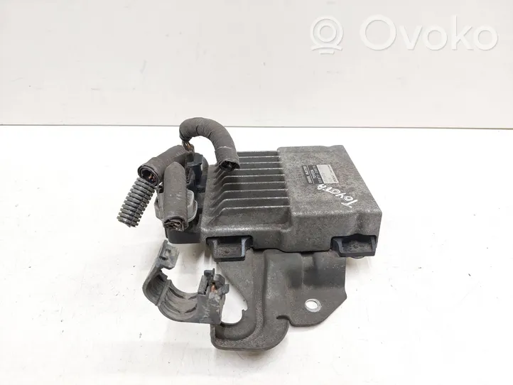 Toyota Corolla Verso E121 Unité / module de commande d'injection de carburant 8987120070