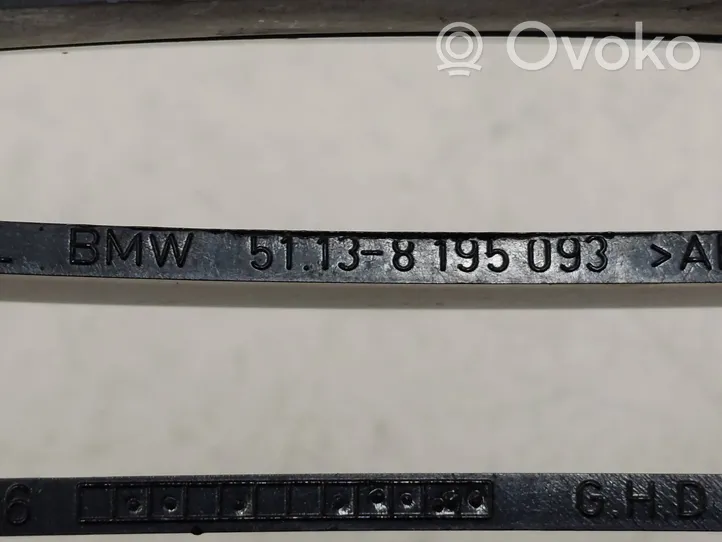 BMW 3 E36 Rejilla superior del radiador del parachoques delantero 51138195093