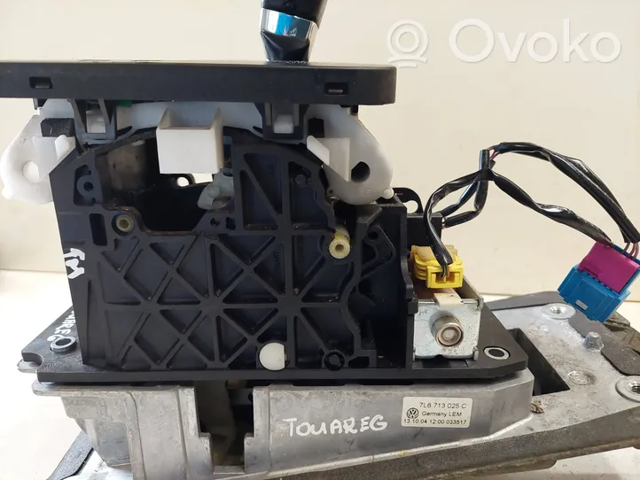 Volkswagen Touareg I Palanca/selector de cambios (interno) 7L6713025C