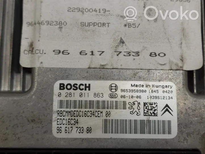 Peugeot 307 Calculateur moteur ECU 9661773380