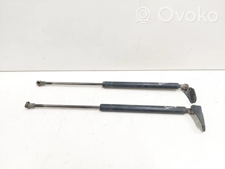 Toyota Avensis T250 Gasdruckfeder Dämpfer Heckklappe Kofferraumdeckel 6896005010