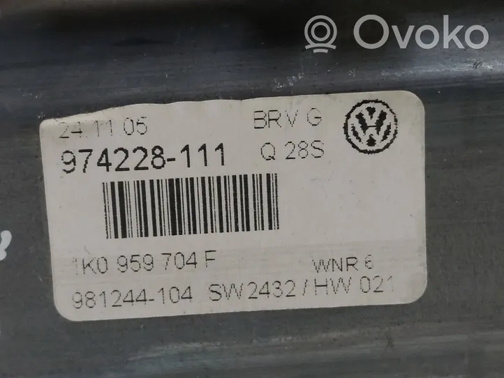 Volkswagen PASSAT B6 Rear door window regulator motor 1K0959704F