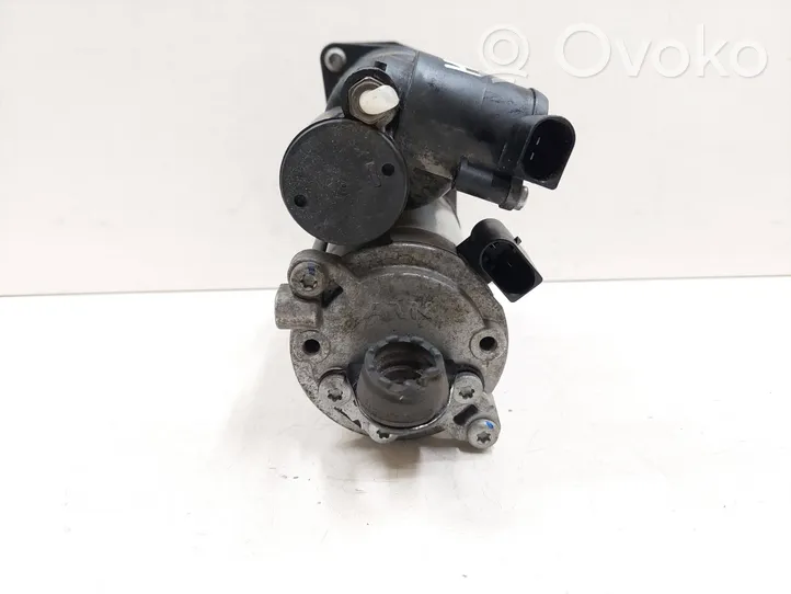 Mercedes-Benz R W251 Ilmajousituksen kompressoripumppu A2513202704