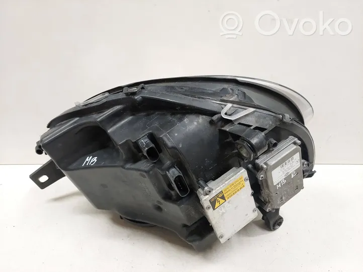 Mercedes-Benz R W251 Lampa przednia A2518202261