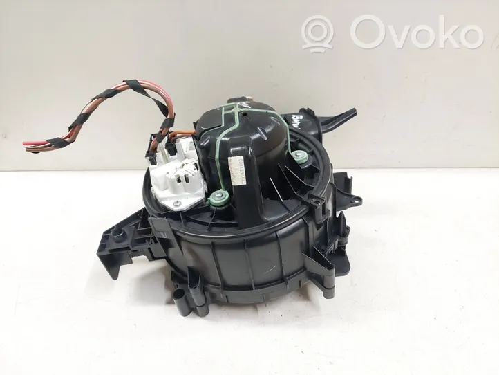 BMW X3 F25 Soplador/ventilador calefacción T1013621M