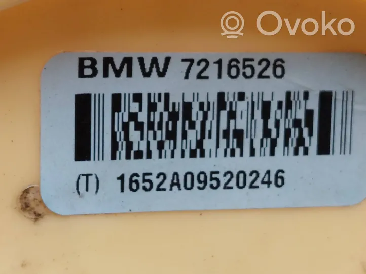 BMW X3 F25 Degalų siurblys (degalų bake) 7216526