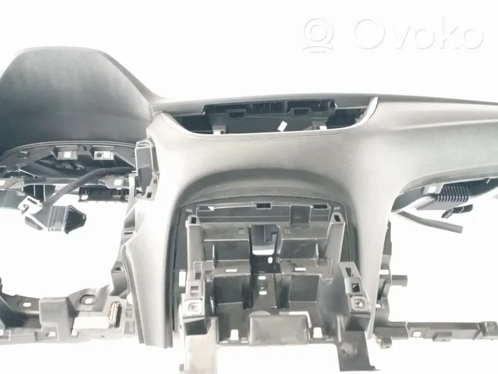 Opel Grandland X Panelė YP000637YX