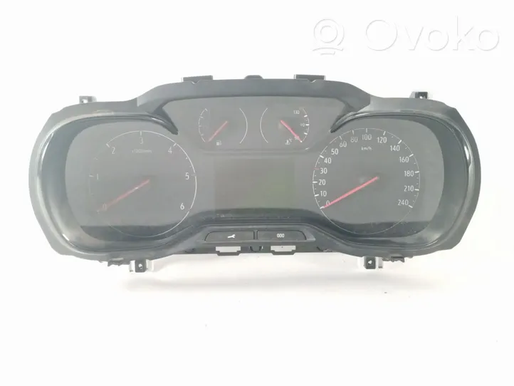 Opel Combo E Licznik / Prędkościomierz 9817789180
