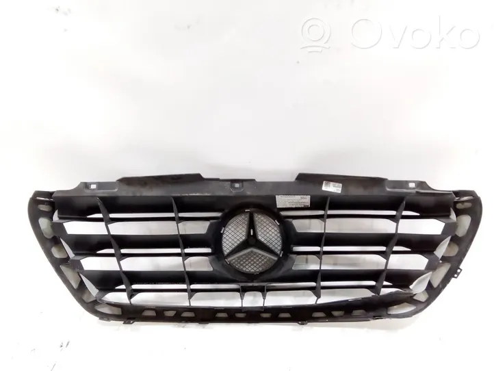 Mercedes-Benz Sprinter W907 W910 Griglia anteriore A9108852800