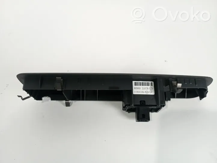 Renault Latitude (L70) Electric window control switch 809603107R