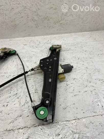 BMW 3 E90 E91 Front door window regulator with motor 7060265