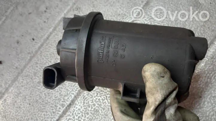 Opel Astra G Boîtier de filtre à carburant 