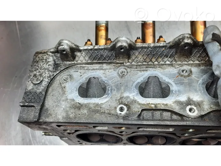 Renault Clio II Engine head 