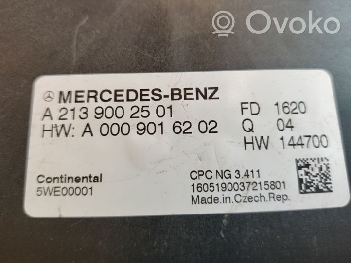 Mercedes-Benz E W213 Pavarų dėžės valdymo blokas A2139002501