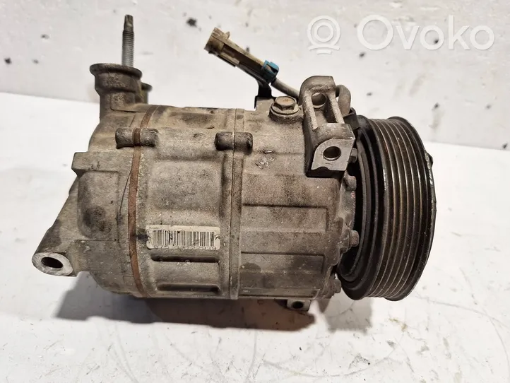 Fiat Freemont Ilmastointilaitteen kompressorin pumppu (A/C) 68084281AE