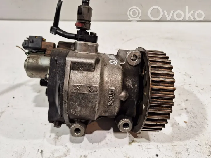 Renault Modus Polttoaineen ruiskutuksen suurpainepumppu 167003608R