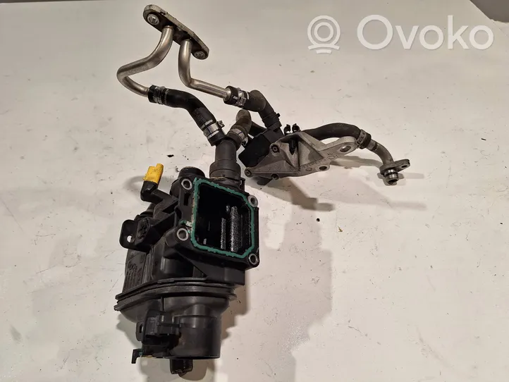 Citroen C3 Boîtier de thermostat 9806243480