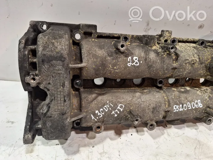 Opel Meriva B Wałek rozrządu 55209068