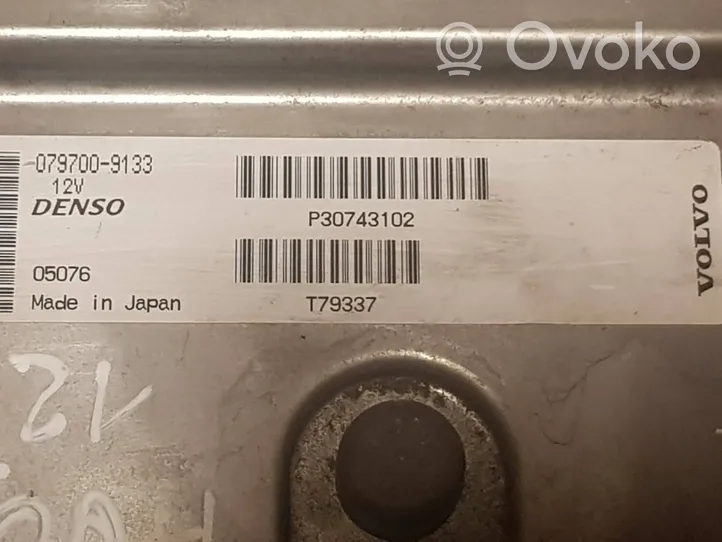 Volvo V50 Sterownik / Moduł ECU P30743102