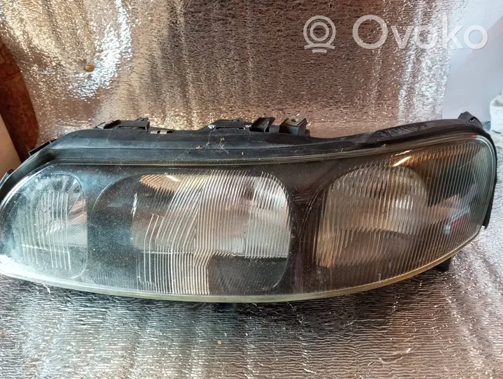 Volvo S60 Faro delantero/faro principal 8659606