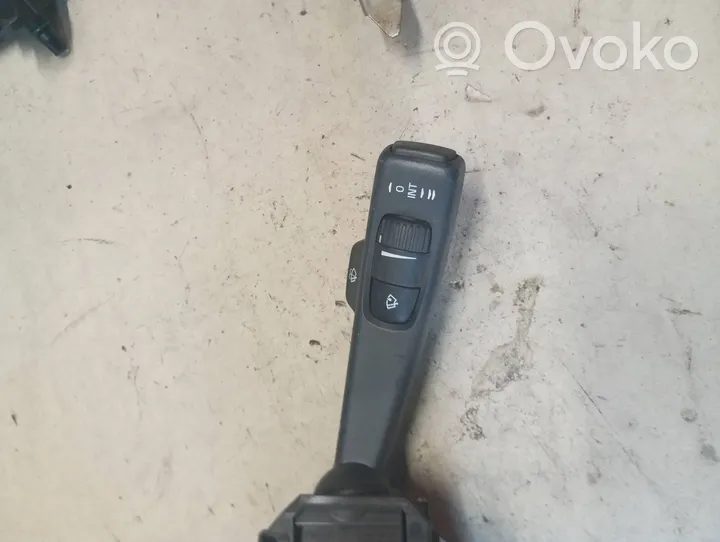 Volvo S80 Leva/interruttore dell’indicatore di direzione e tergicristallo 31313807