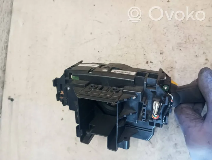 Volvo V70 Wiper turn signal indicator stalk/switch 31313854