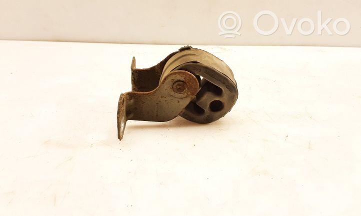 Audi A6 S6 C7 4G Staffa/supporto di montaggio della marmitta 8D0253147G