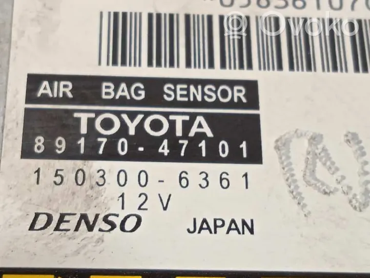Toyota Prius (XW30) Turvatyynyn ohjainlaite/moduuli 8917047101
