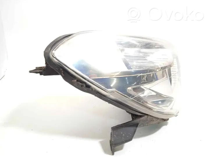 Dacia Dokker Headlight/headlamp 260102414R