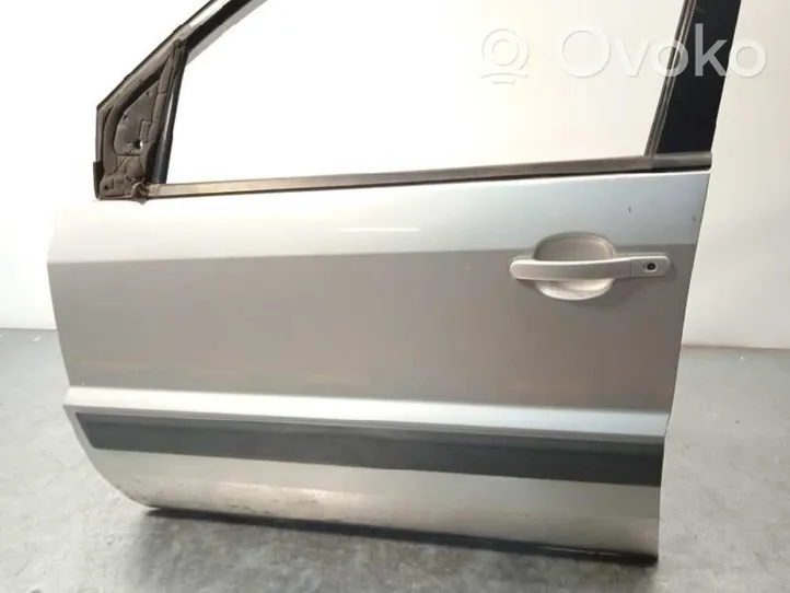Ford Fusion Drzwi przednie 1692551