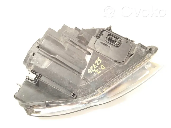 Audi A4 Allroad Lampa przednia 8E0941003BM