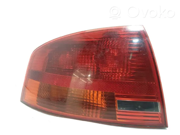 Audi A4 Allroad Luci posteriori 8E5945095