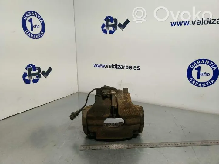 Volkswagen Touareg I Front brake caliper 7L6615424